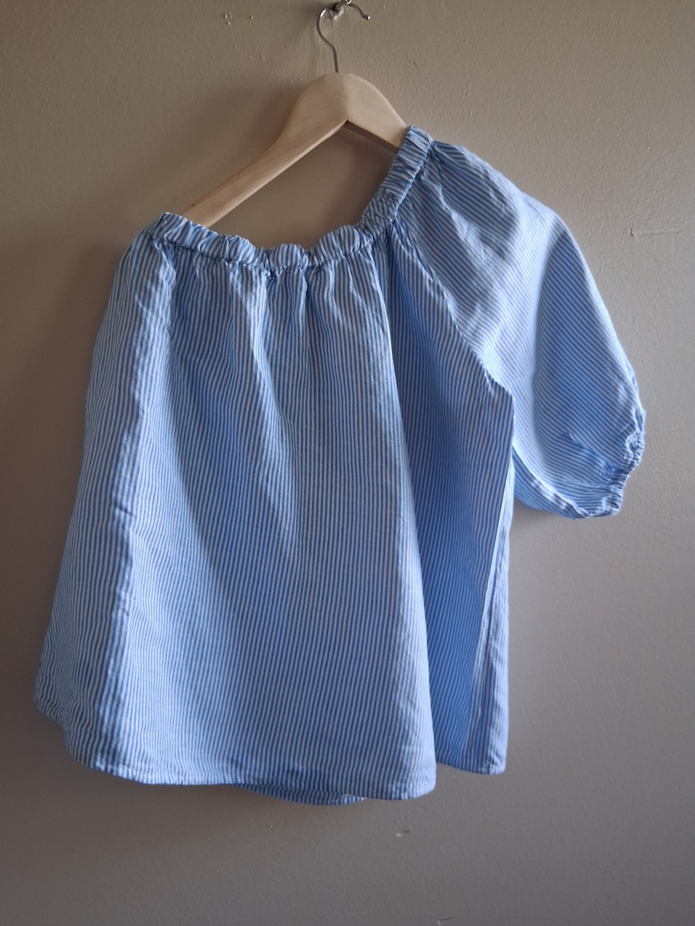 LOFT Blue and White Striped One Shoulder Top Size Med Petite